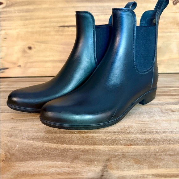 Sam Edelman Tinsley Matte Black Chelsea Ankle Boots | 7 - Picture 1 of 5